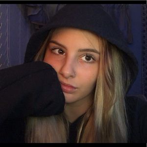 Meet your Posher, Hanna